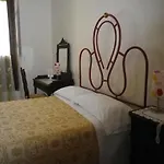 Posta - Palazzo Guidoni 2*
