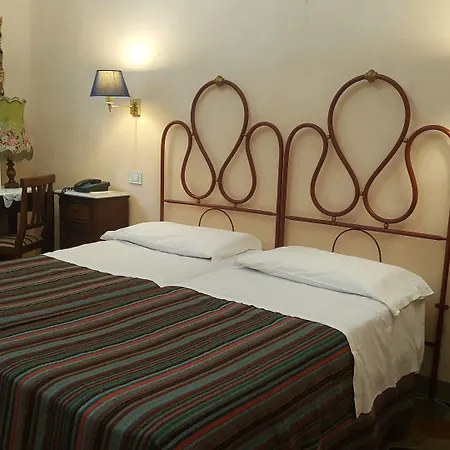 Posta - Palazzo Guidoni 2*
