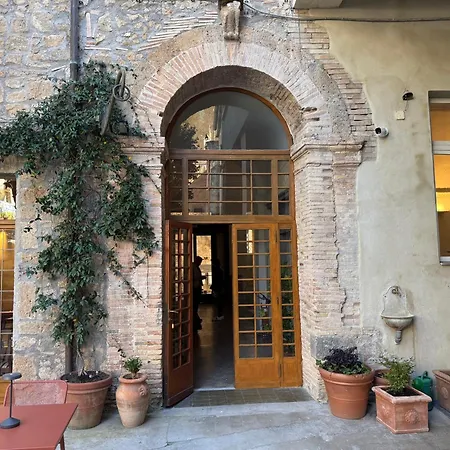 Posta - Palazzo Guidoni Hotel